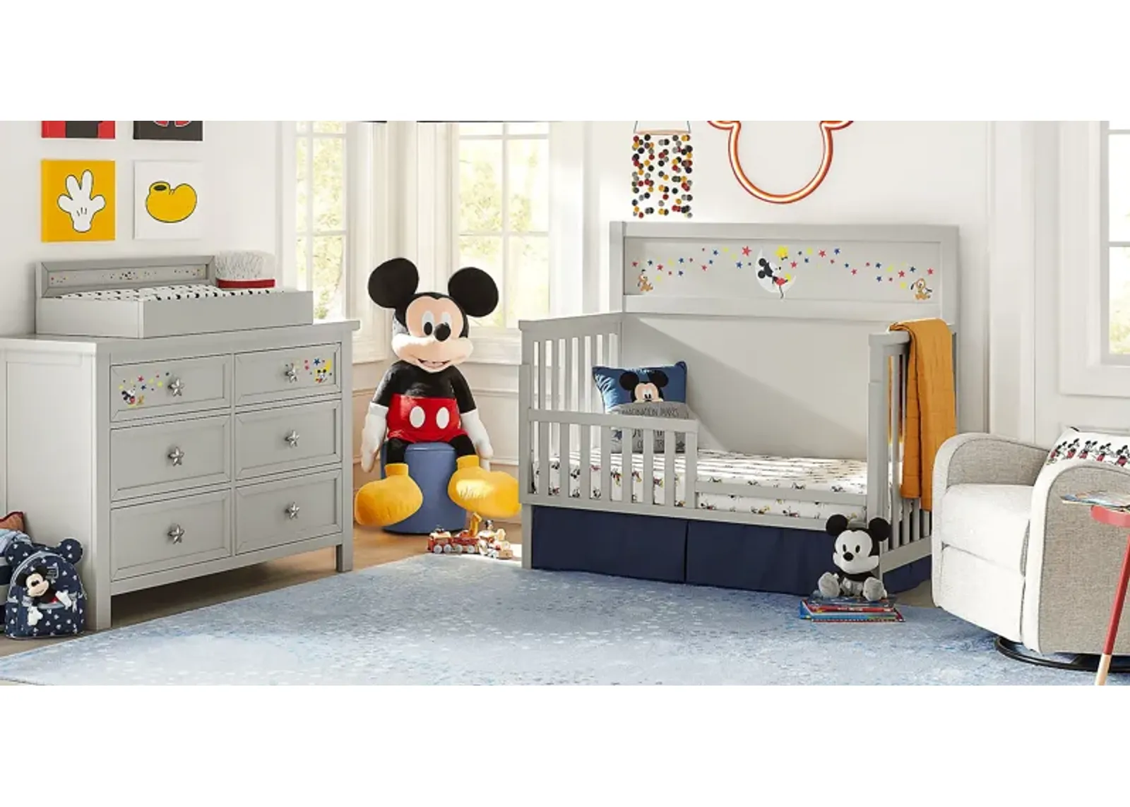 Starry Dreams with Mickey Mouse Gray 4 Pc Nursery with Toddler Rails