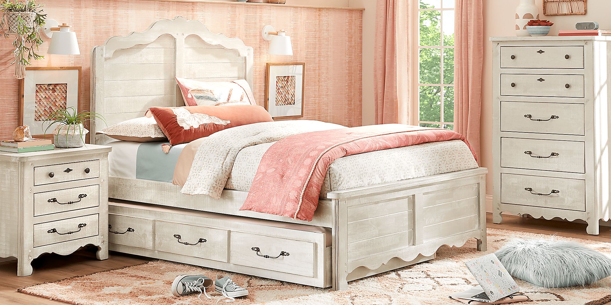 Caraway Queen Storage Bedroom Set