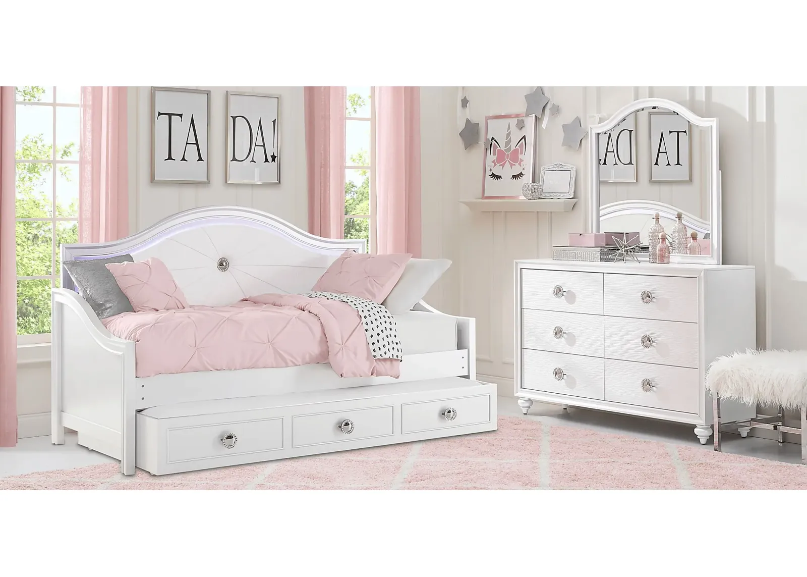 Kids Evangeline White 5 Pc Twin Daybed Bedroom