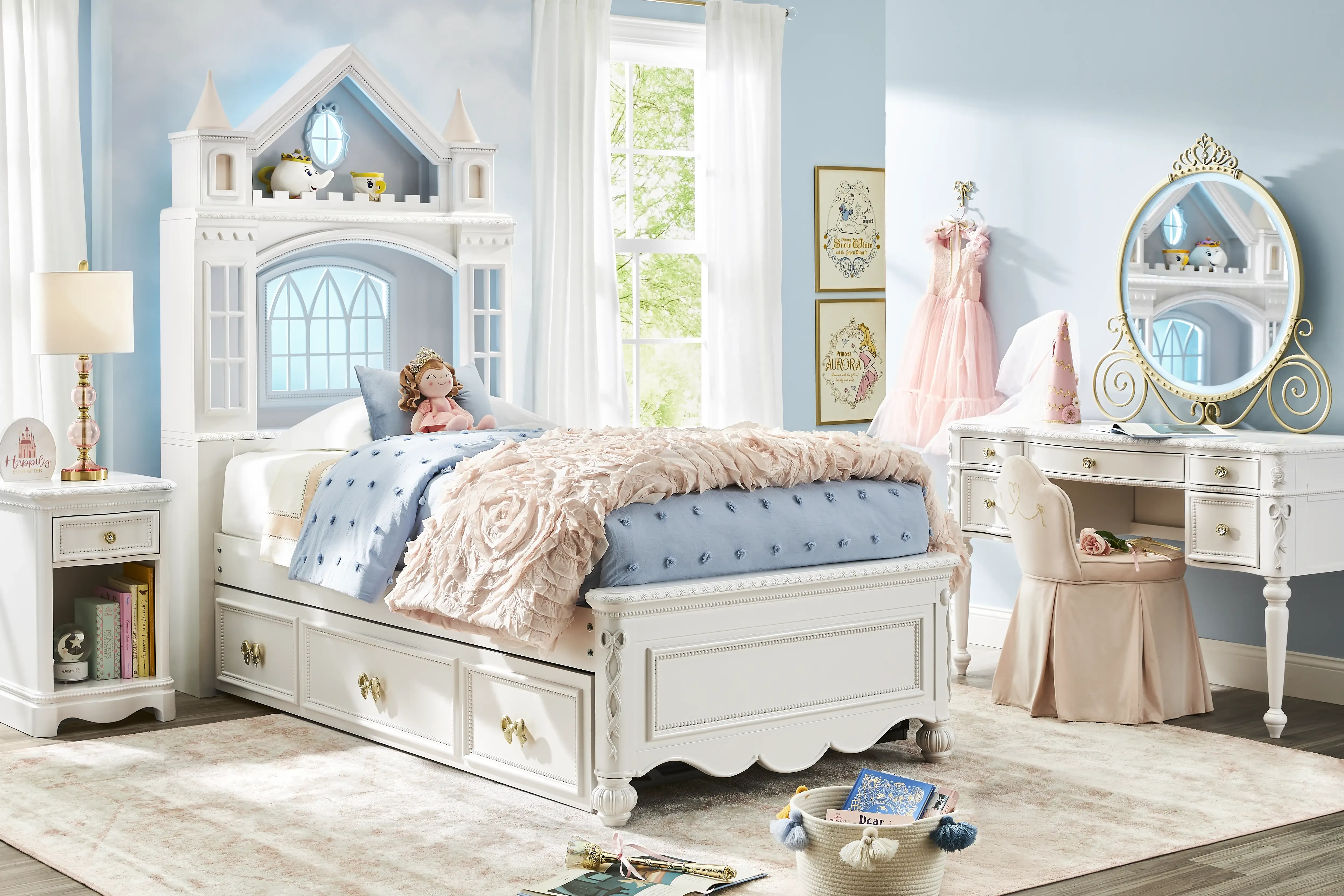 Disney Princess Sparkle White Full Castle Bedroom