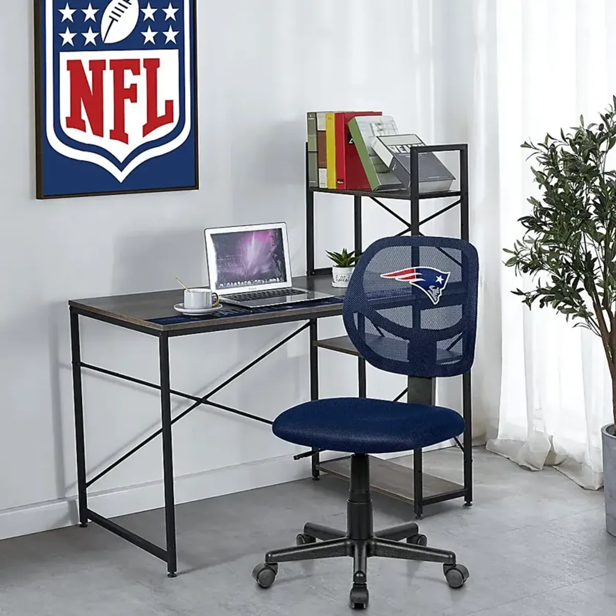 Ball Hacker NFL New England Patriots Navy Desk Chair