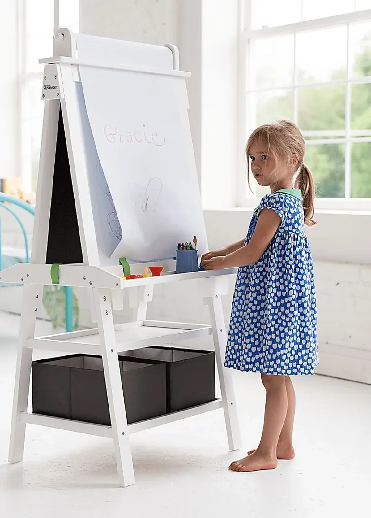 Little Partners Natural Deluxe Learn and Play Art Center Easel