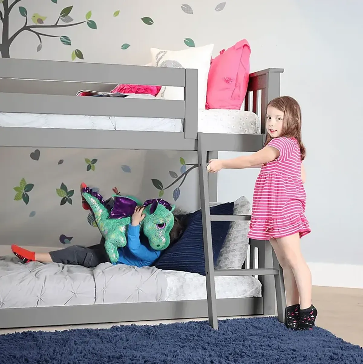 Kids Imonie Gray Twin/Twin Low Bunk Bed