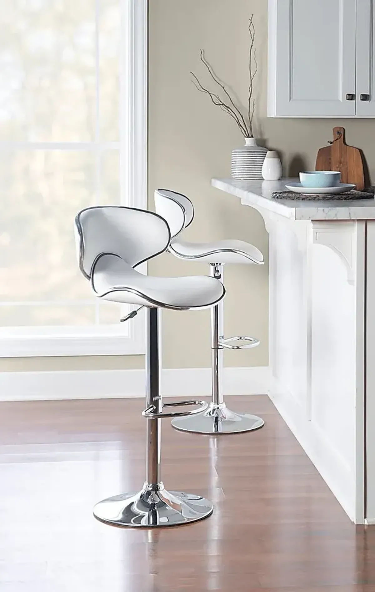 Moeta White Desk Stool