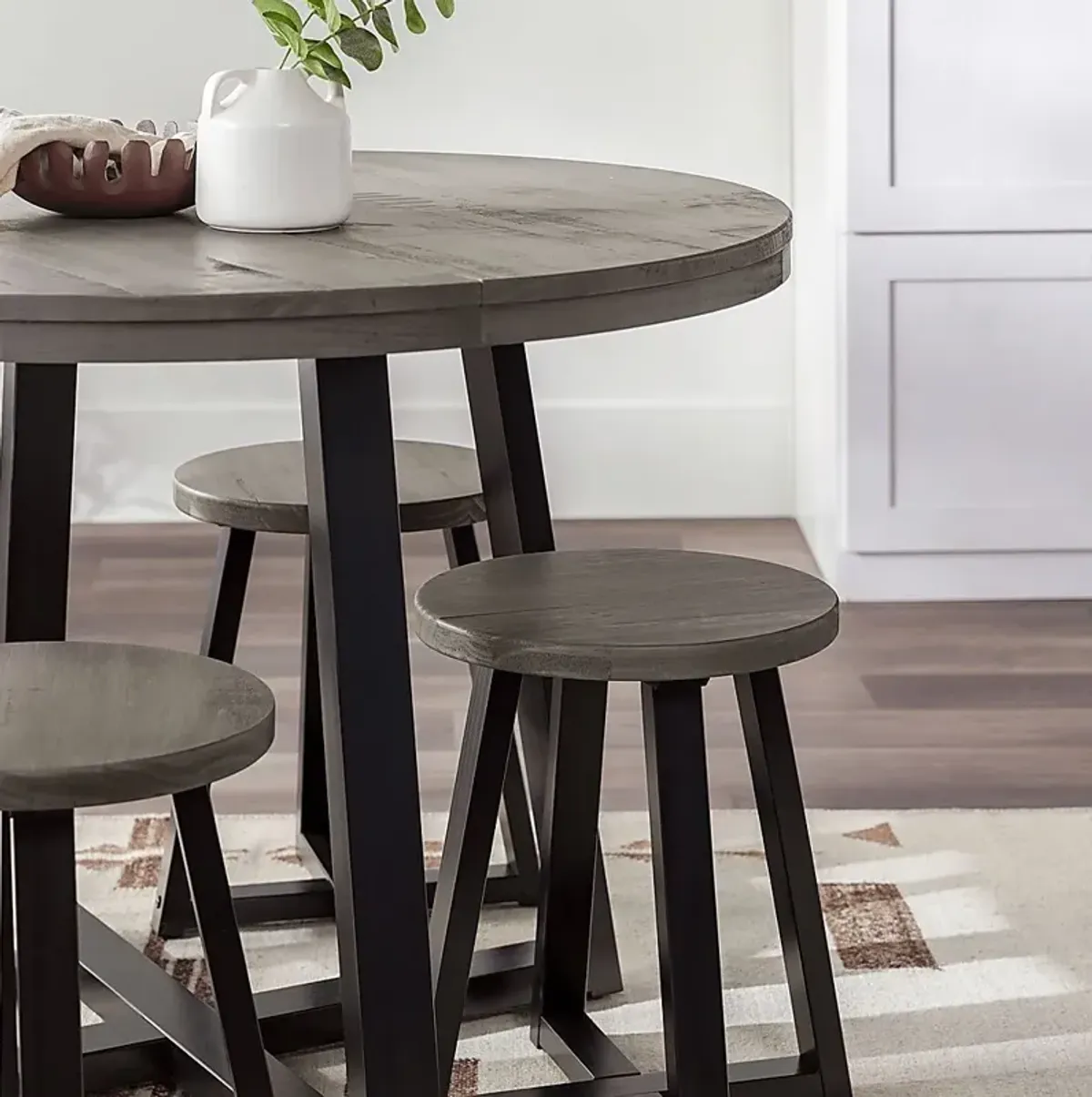 Verdenbruk Gray Dining Table