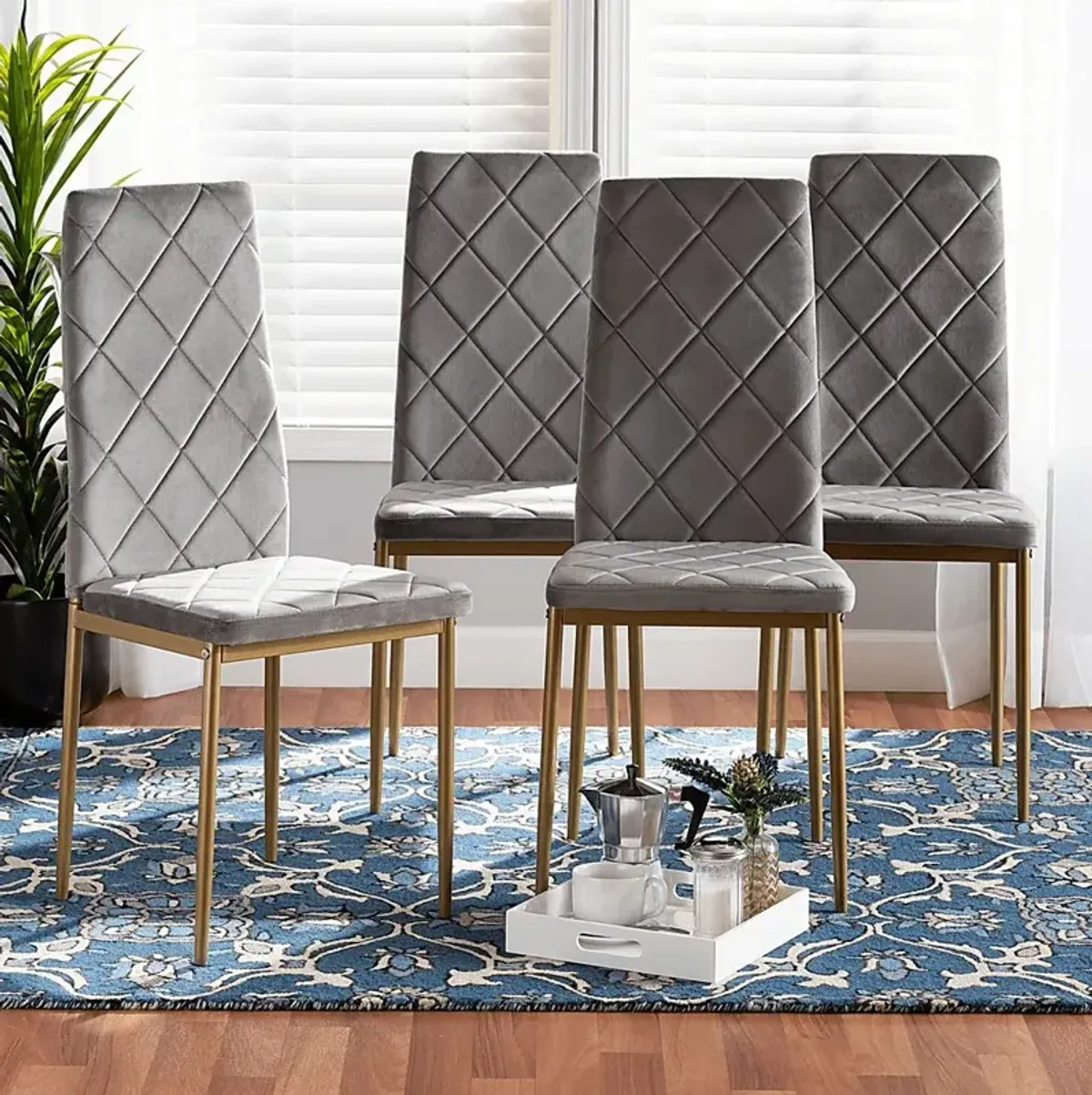 Sahallee Gray Side Chair, Set of 4