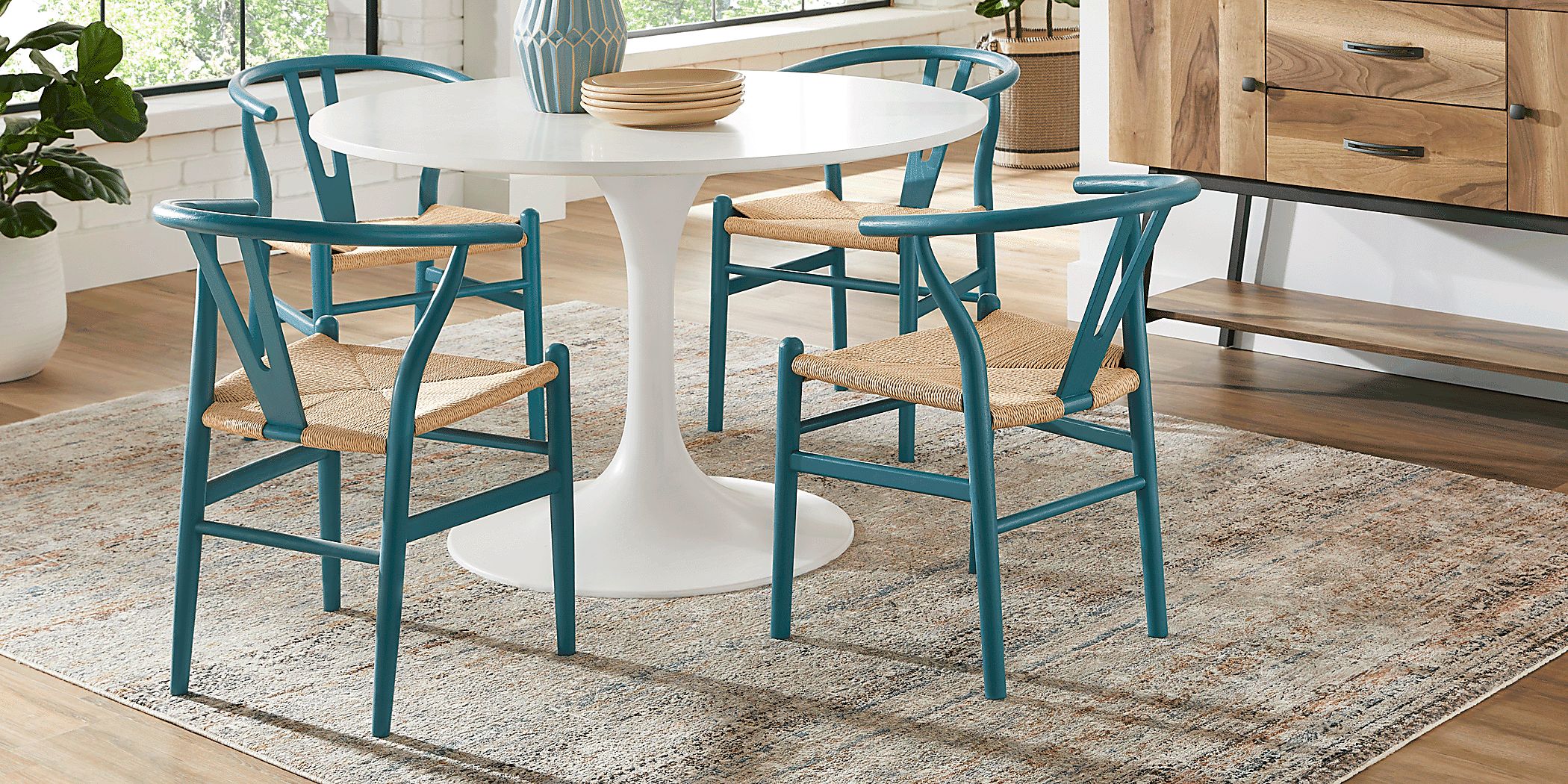 Kaarina White Round Dining Table