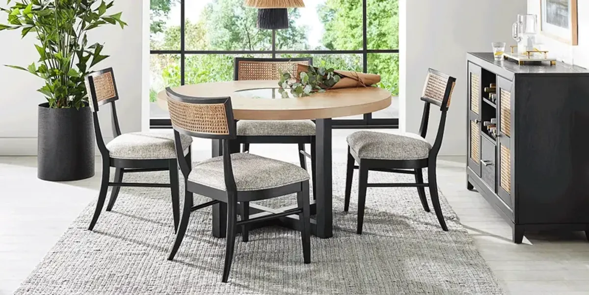 Hunter Springs Black 5 Pc Round Dining Room