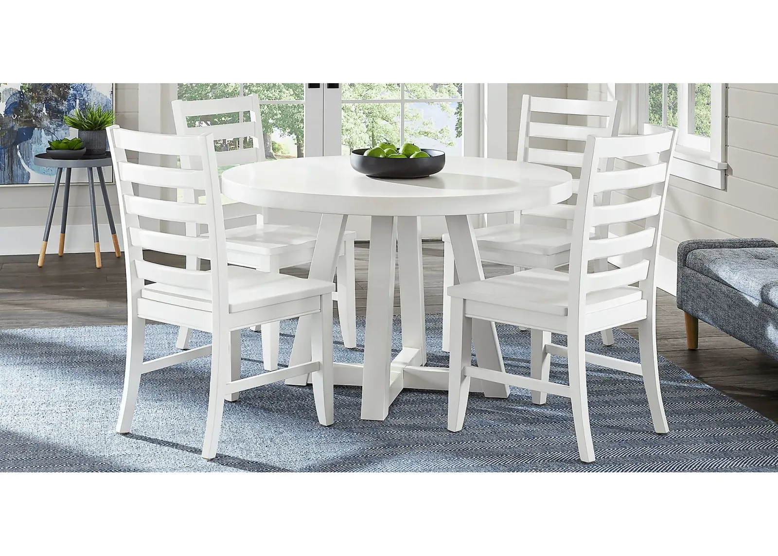 Acadia Hills White 5 Pc Dining Room with White Chairs