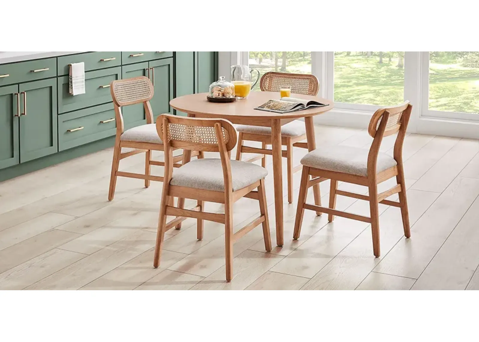 Watertown Natural 5 Pc Round Dining Room