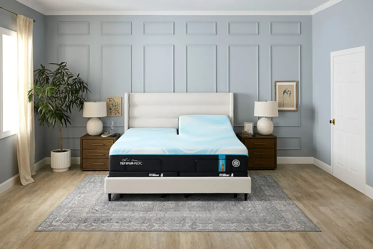 Tempur-Pedic LuxeBreeze 2.0 Firm Split Head King Mattress