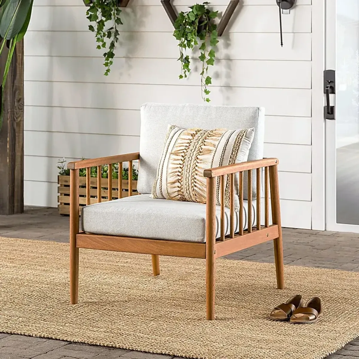 Outdoor Shellrich Coast Brown Accent Chair