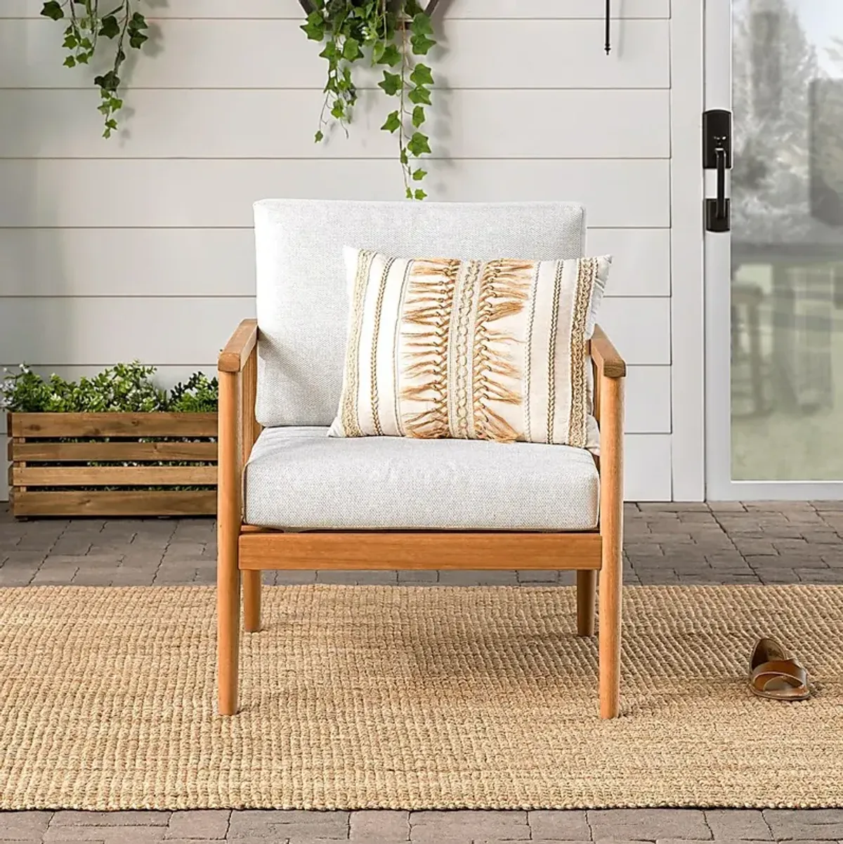 Outdoor Shellrich Coast Natural Accent Chair