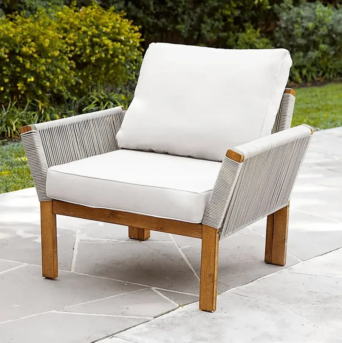 Pershington White Outdoor Accent Chair