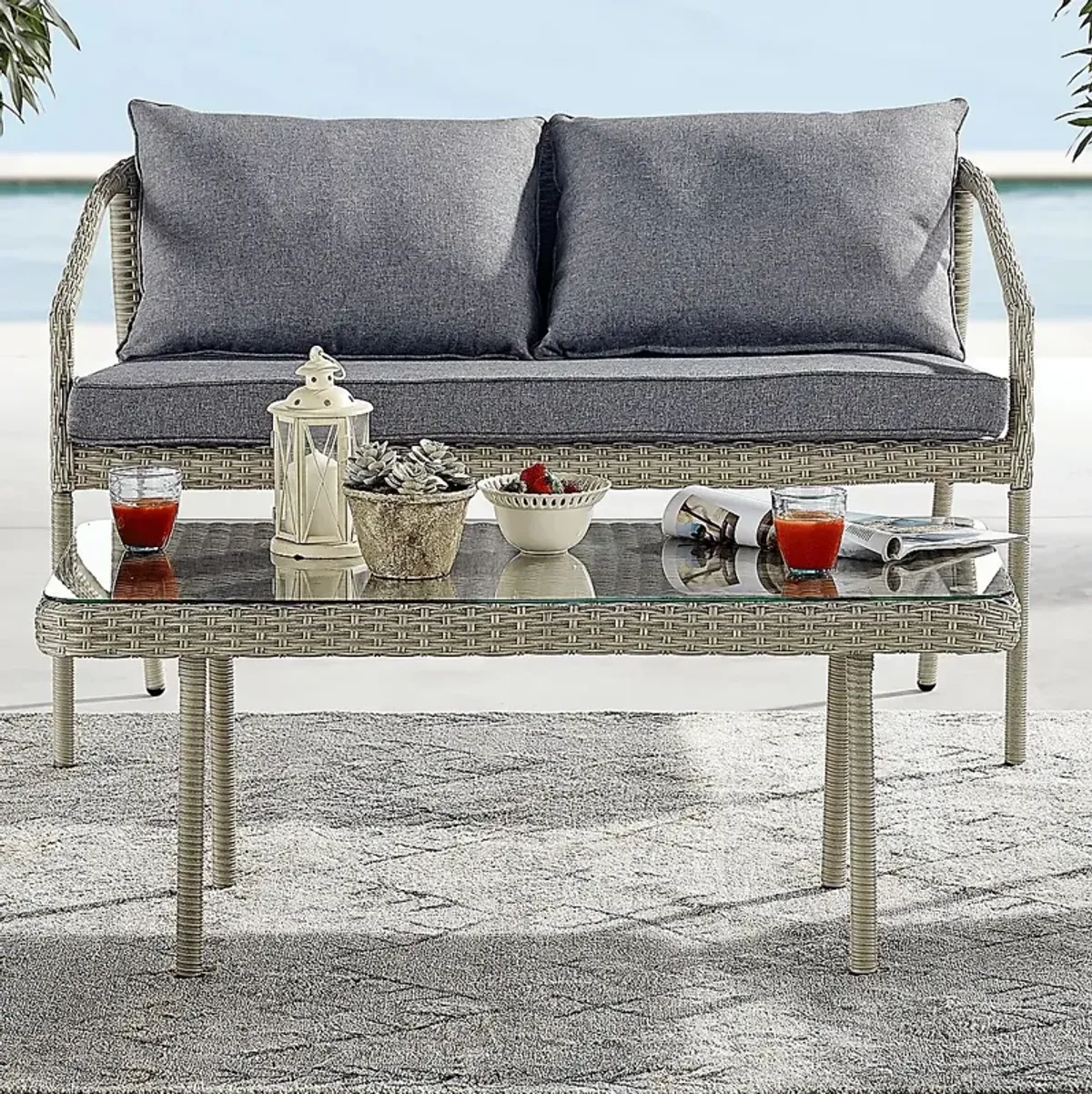 Deckle I Light Gray Outdoor Cocktail Table