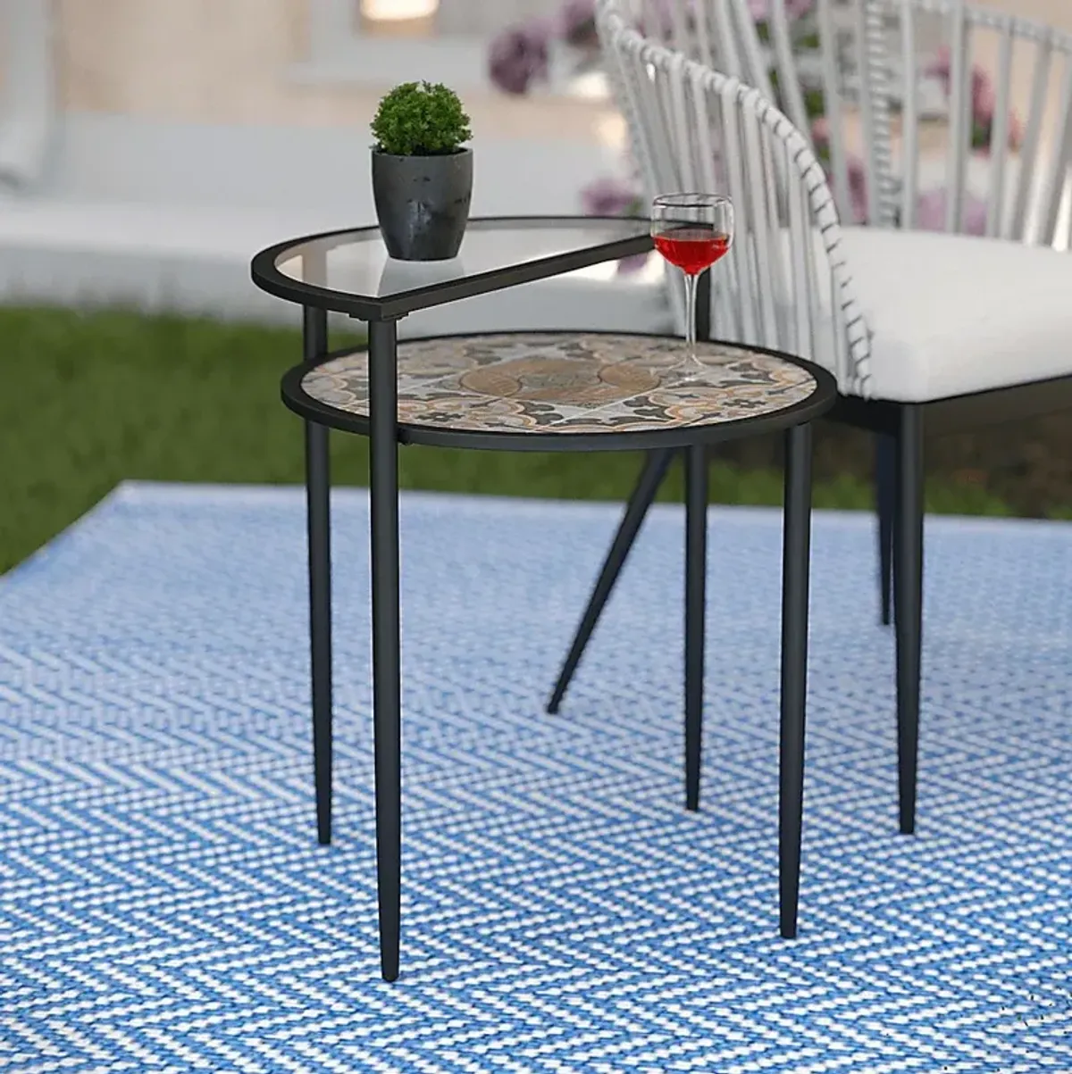 Outdoor Kennilworth  Black Accent Table