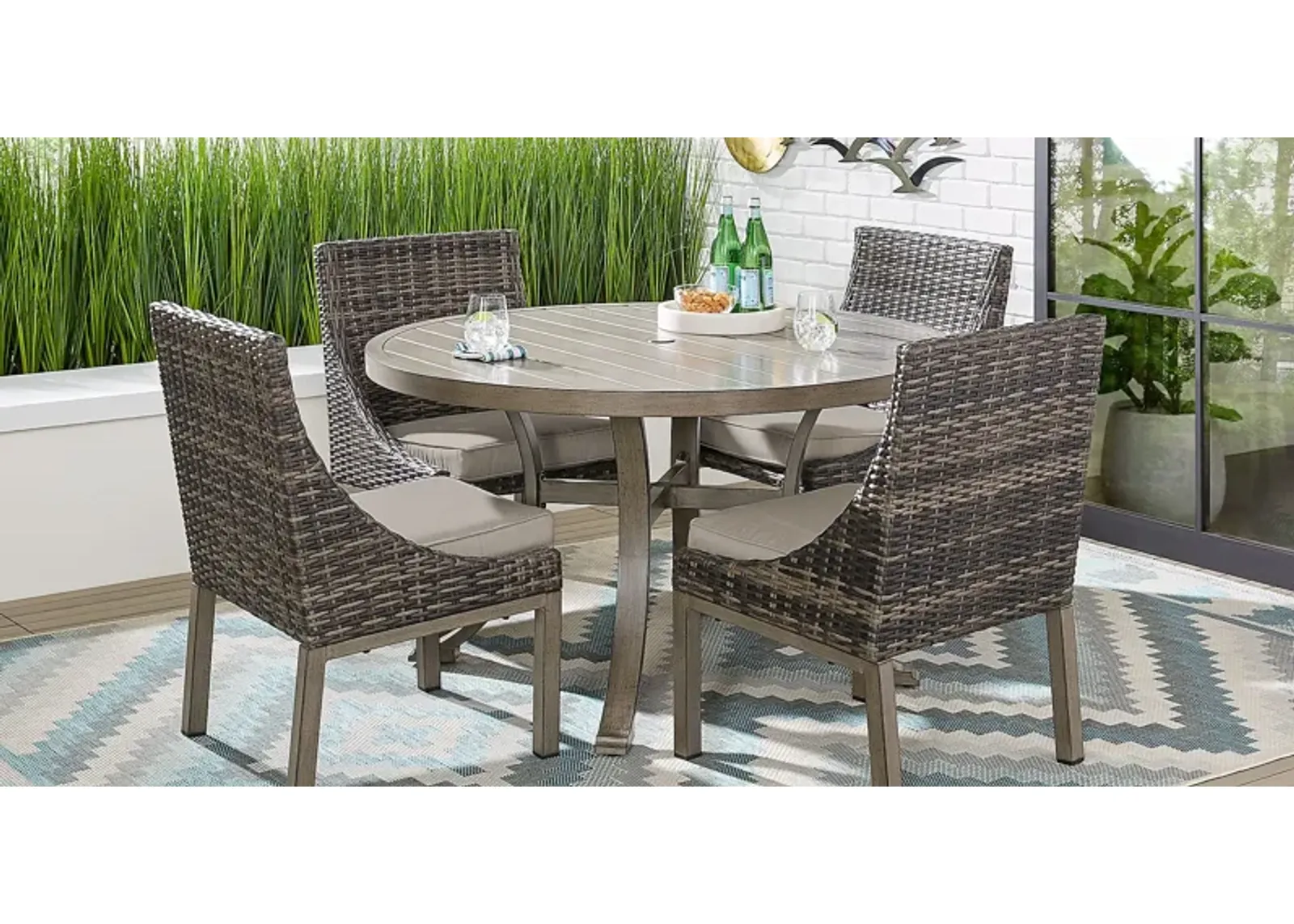 Montecello Gray 5 Pc 52 in. Round Outdoor Dining Set with Silver Cushions