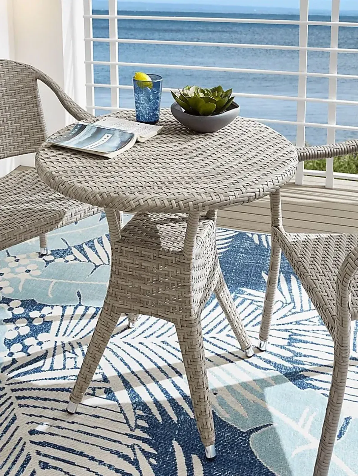 Bay Terrace Gray Wicker 3 Pc 28 in. Round Outdoor Dining Set