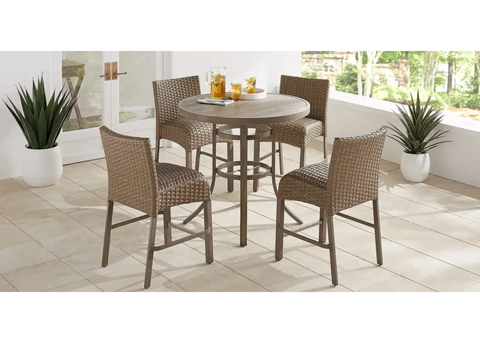 Siesta Key Gray 5 Pc 40"" Round Balcony Height Outdoor Dining Set