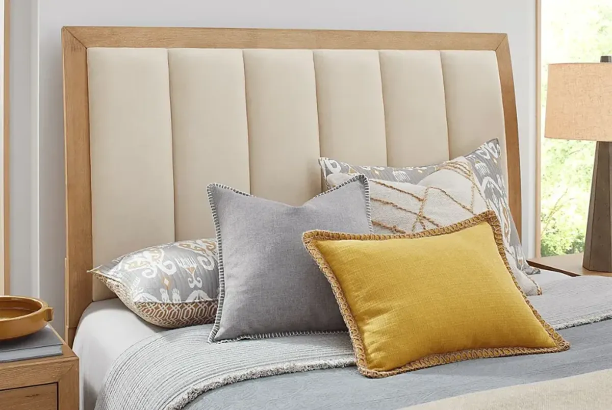 Woodley Natural 5 Pc Queen Upholstered Bedroom