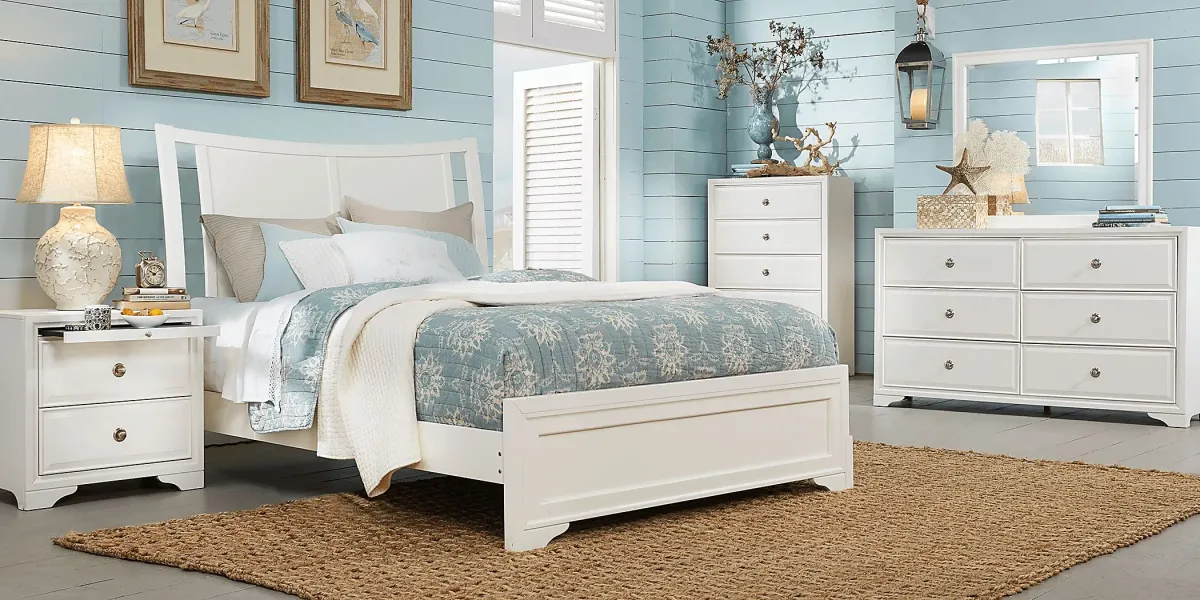 Belcourt White 3 Pc Queen Sleigh Bed