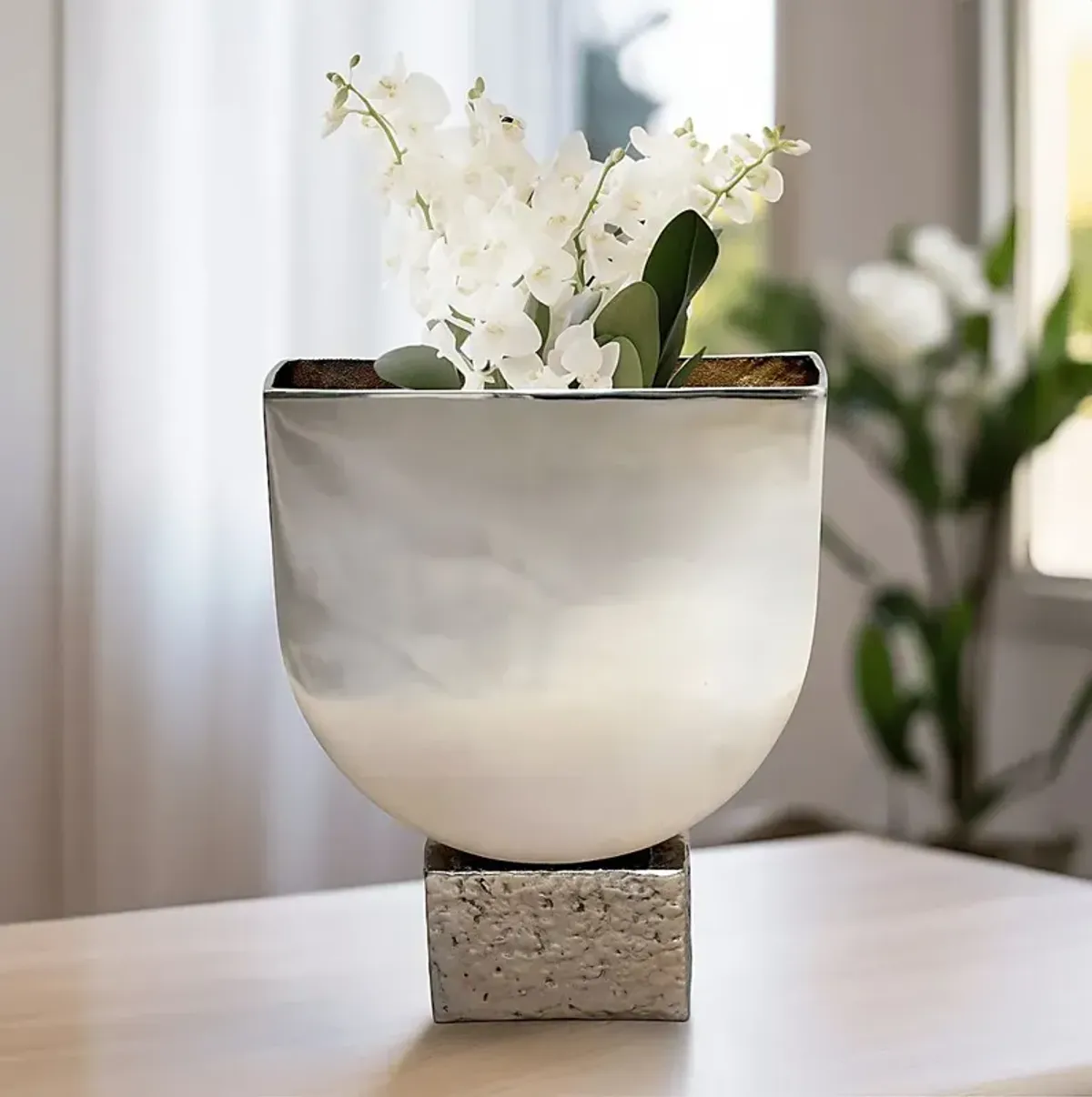 Julaura Silver 16 in. Vase