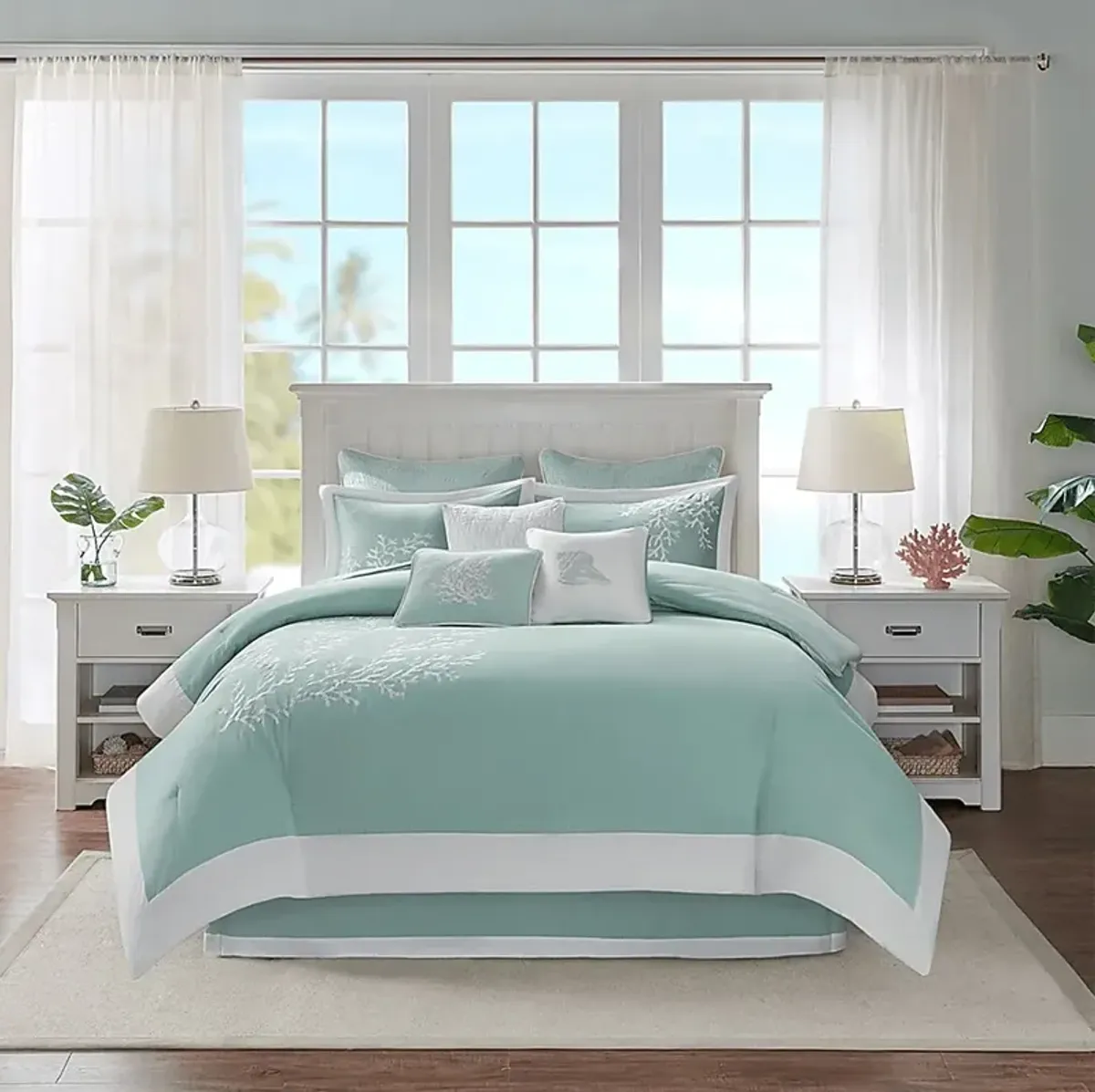 Braydan Blue Queen Comforter Set