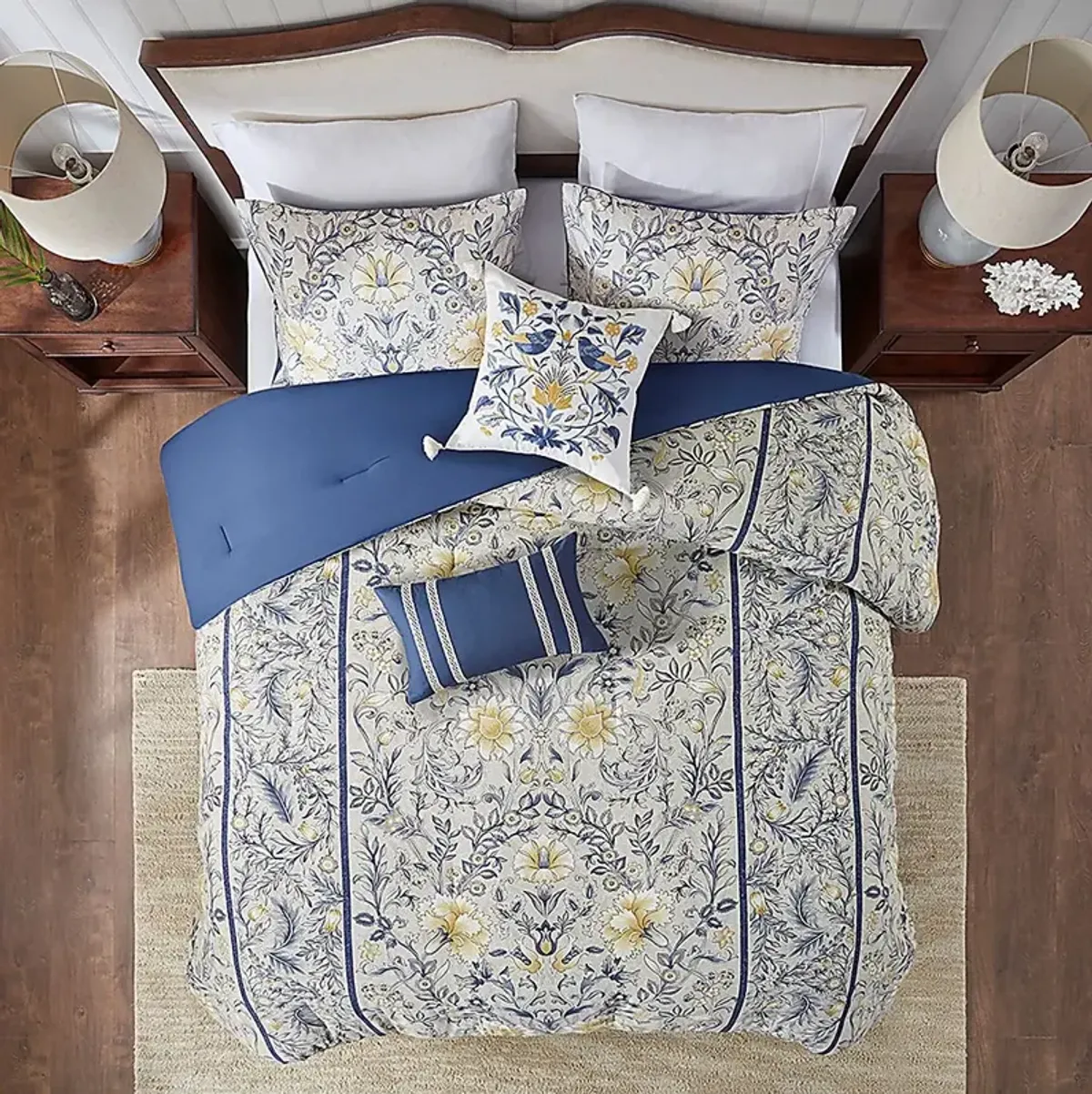 Belenne Multi 6pc Queen Comforter Set