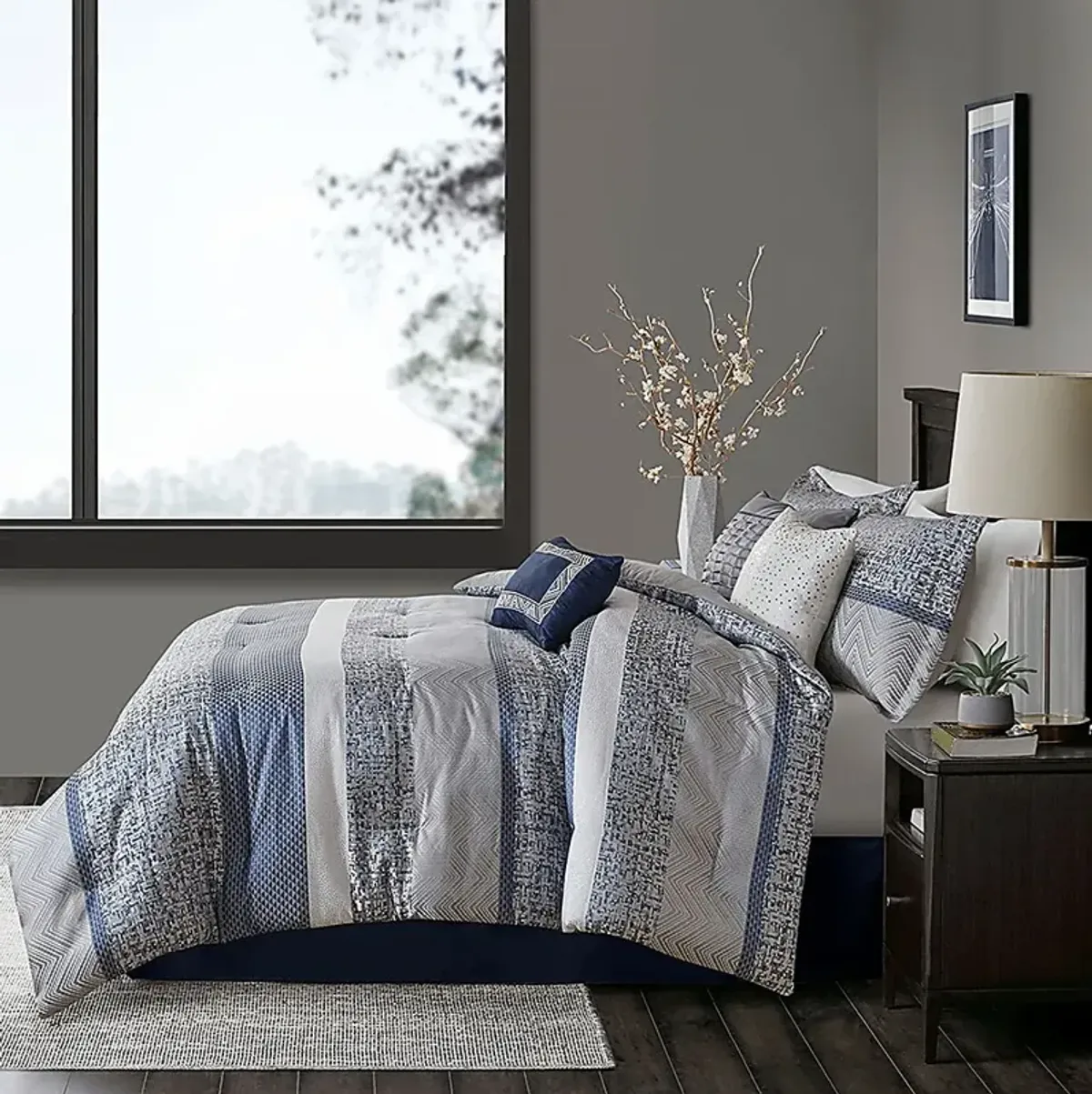 Zaiyah Blue 7 pc King Comforter Set