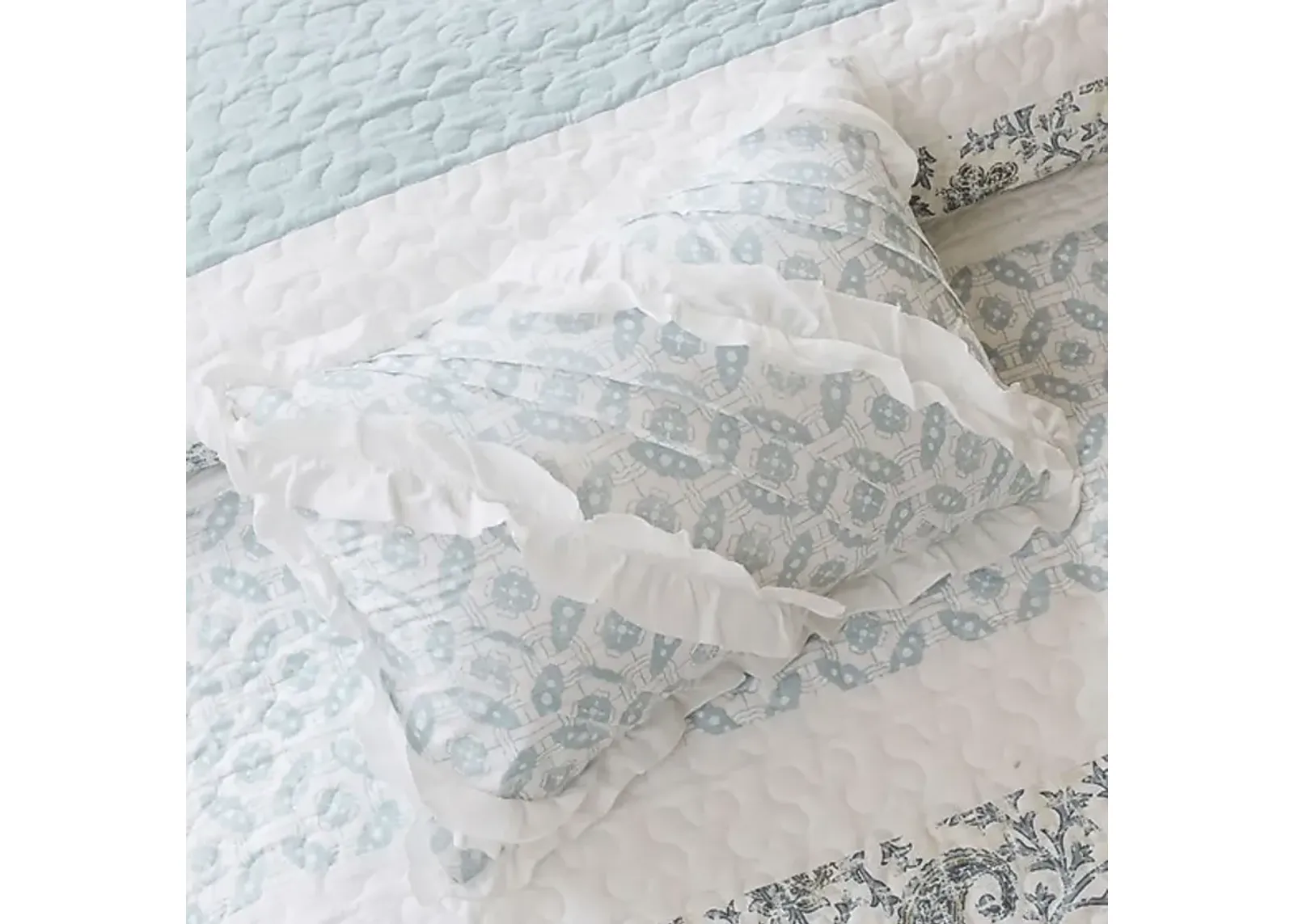 Brayln Blue 6 pc King/Cal King Quilt Set