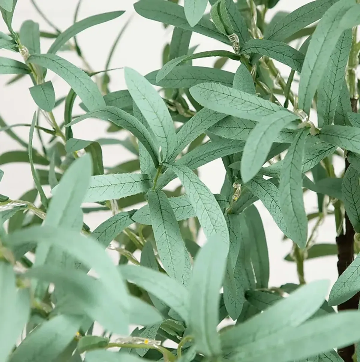 Menallen II Green Silk Tree with Lights