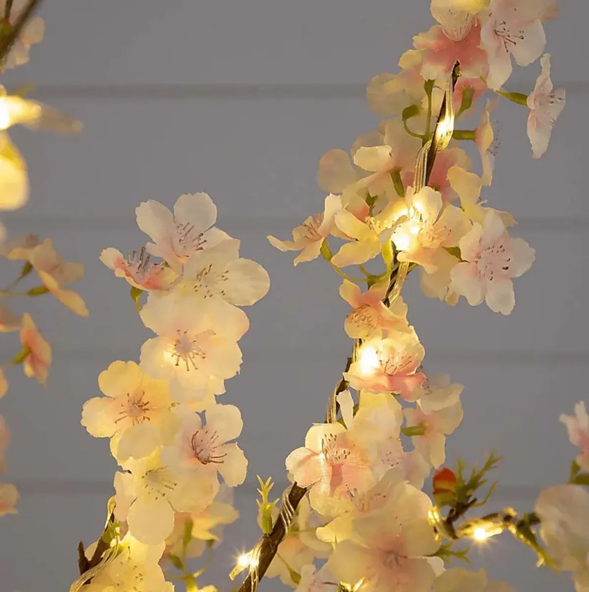 Spinuzza Pink Silk Tree with Lights