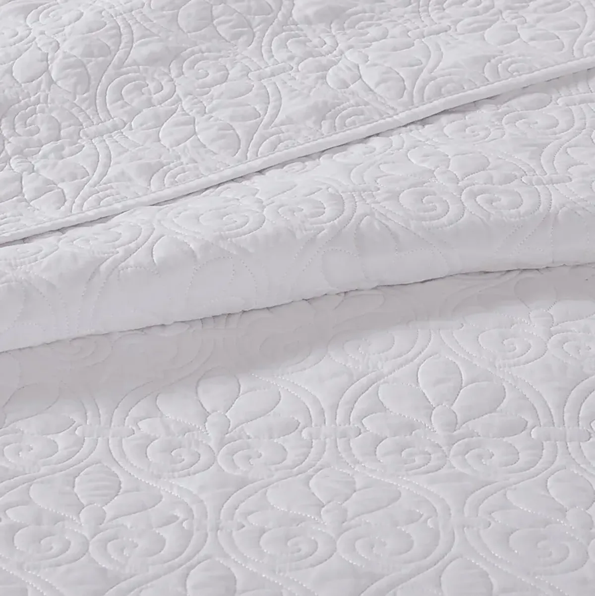 Toyah White 3 Pc King/California King Quilt Set