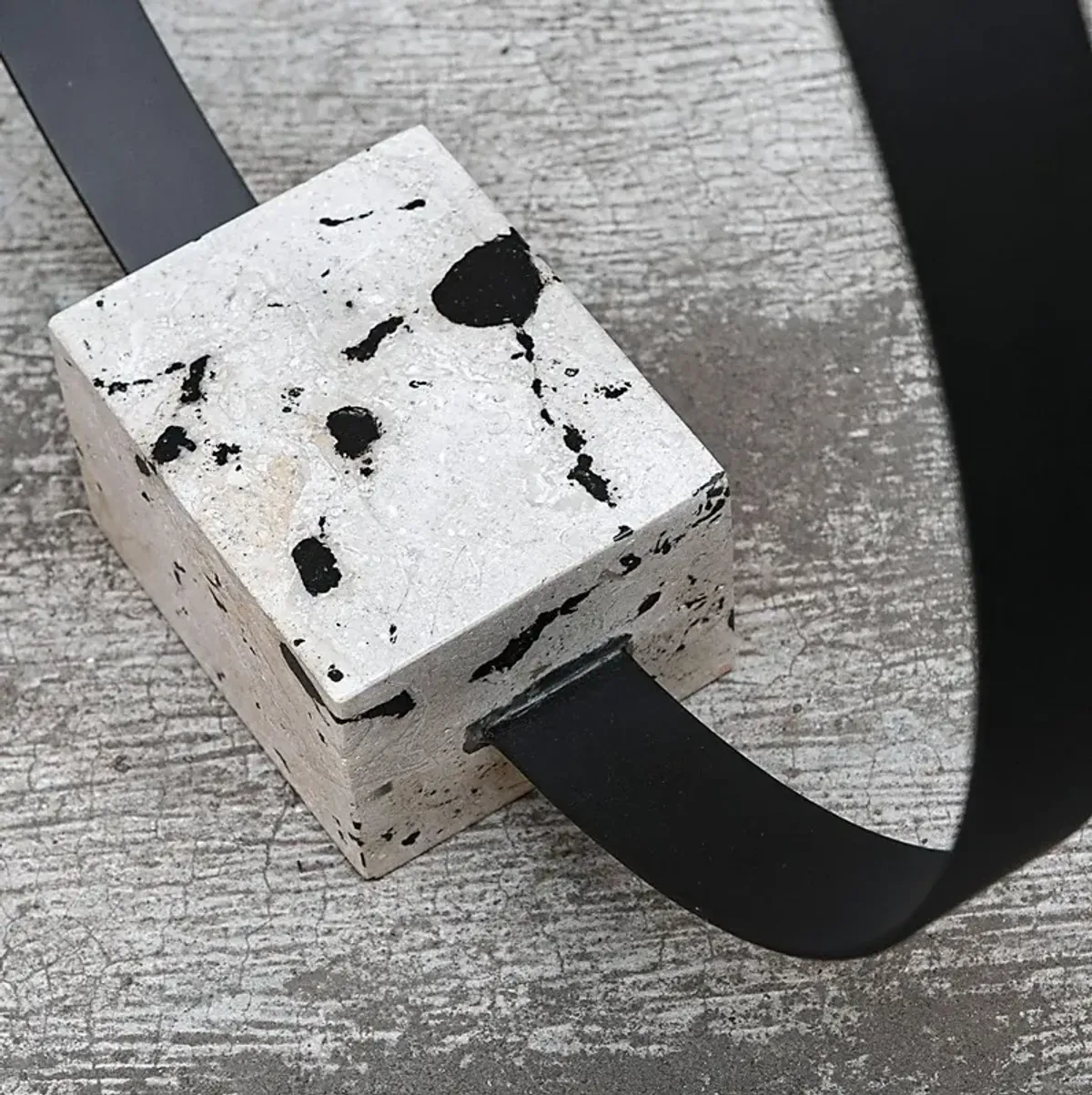 Ucker Black Sculpture