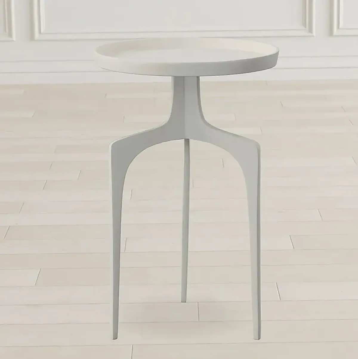 Daysy White Accent Table