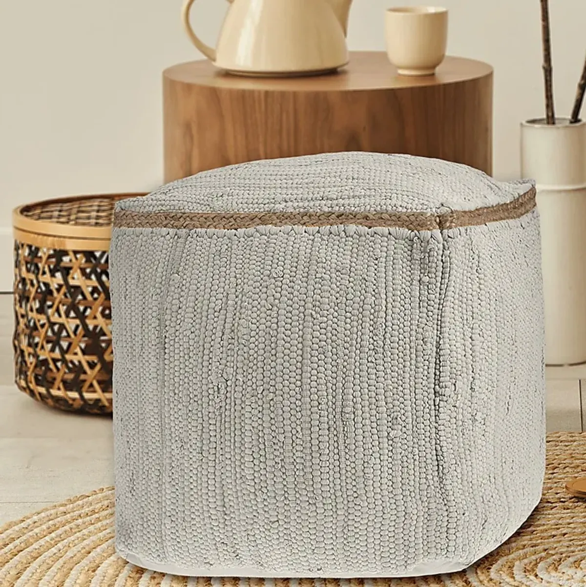 Binvia White Pouf