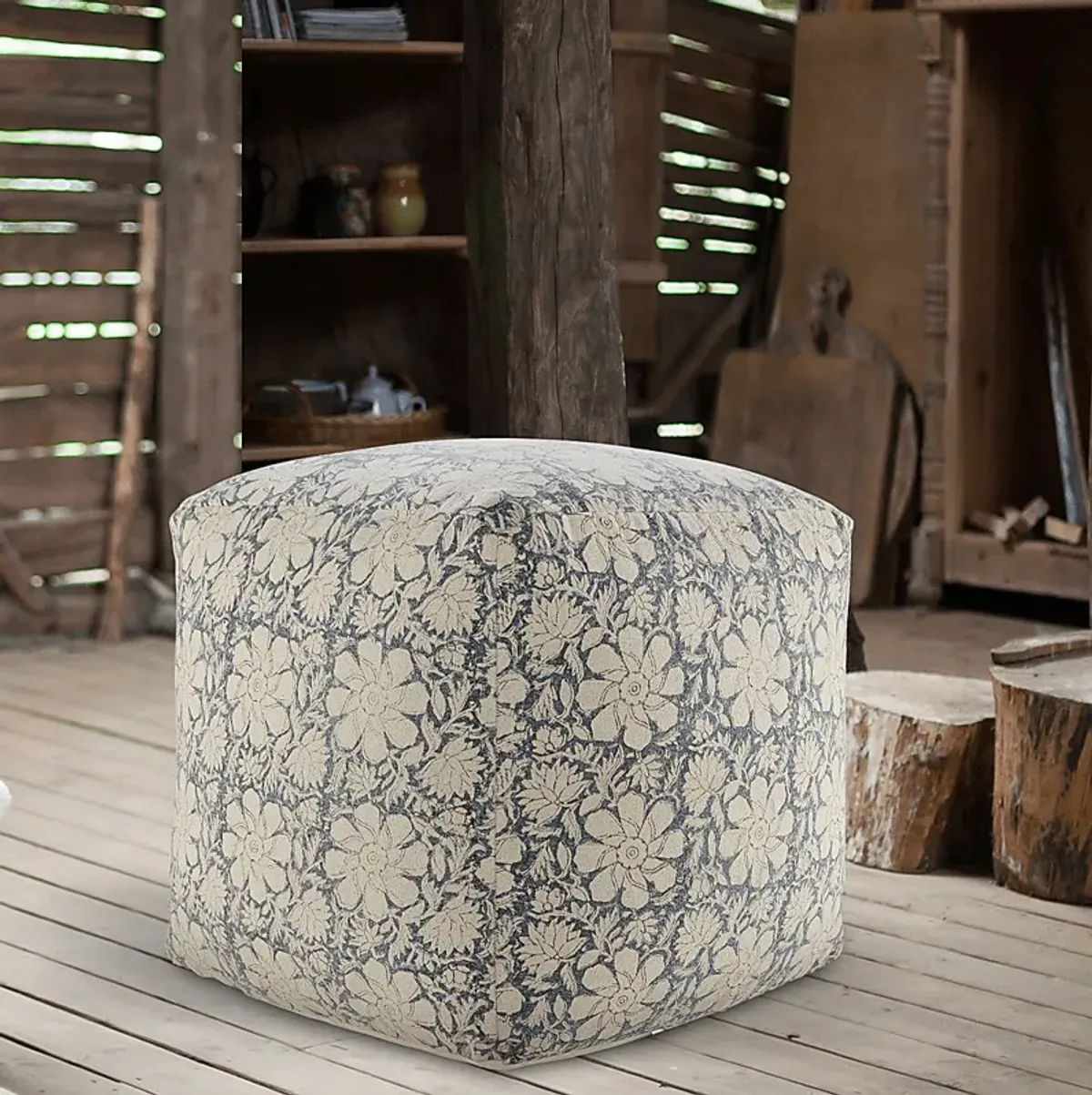 Elrael Blue/Cream Pouf