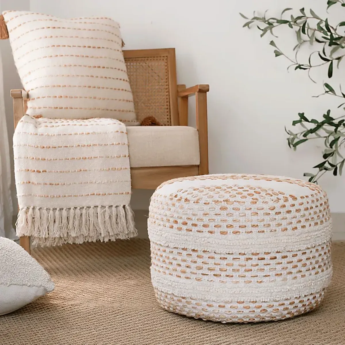 Vaddo Adobe/Ivory Pouf