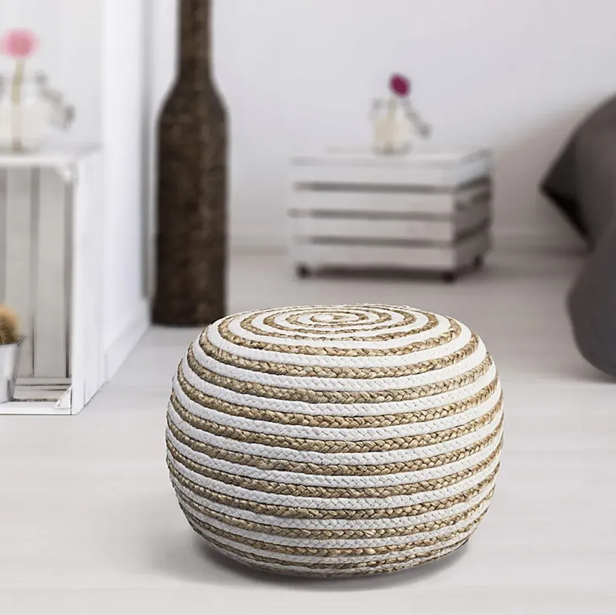 Buitra Tan/White Pouf