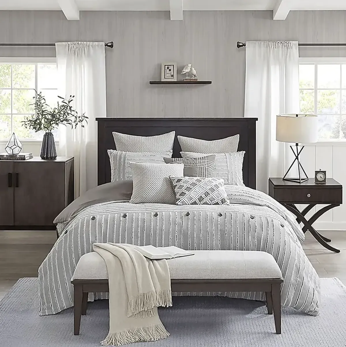 Jennix Gray Queen Comforter Set