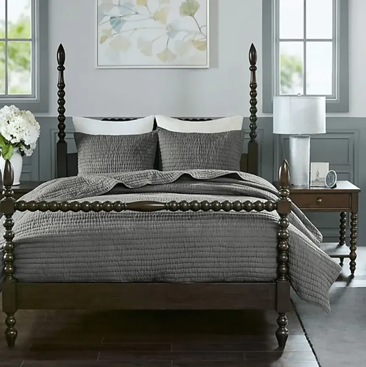 Dariox Gray 3 pc Full/ Queen Quilt Set