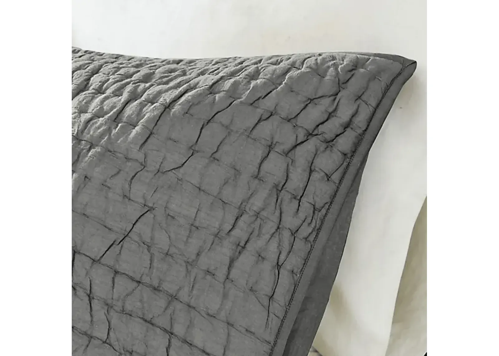 Dariox Gray 3 pc Full/ Queen Quilt Set