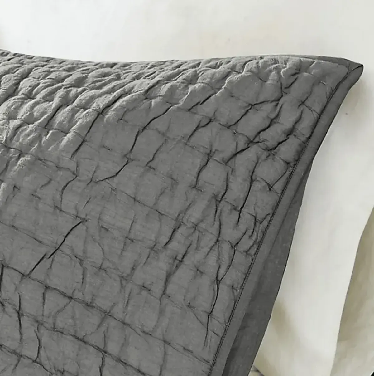 Dariox Gray 3 pc King Quilt Set