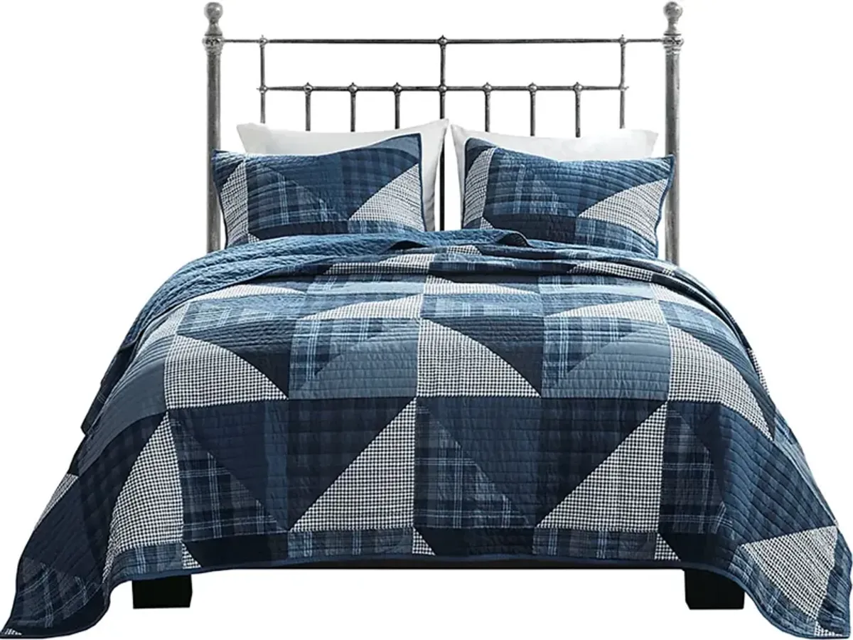 Mikala Blue 3 pc King/ Cal King Quilt Set