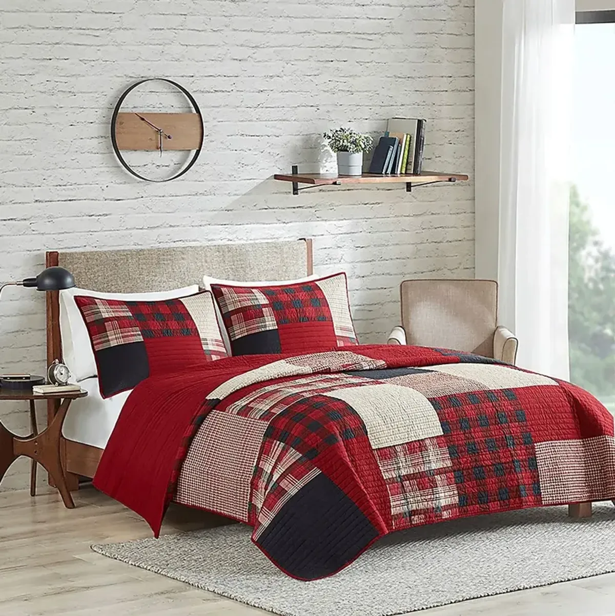 Kelya Red Full/Queen Quilt Set