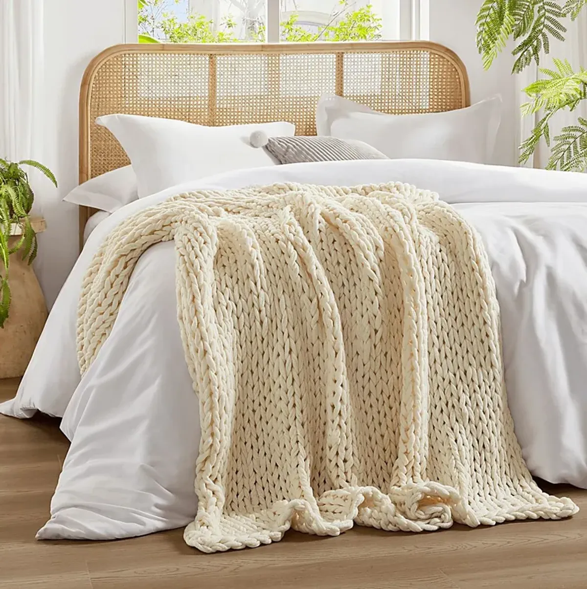 Apenzell Ivory Throw Blanket