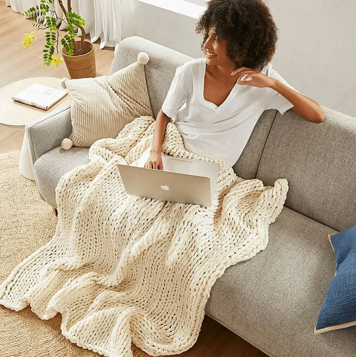 Apenzell Ivory Throw Blanket