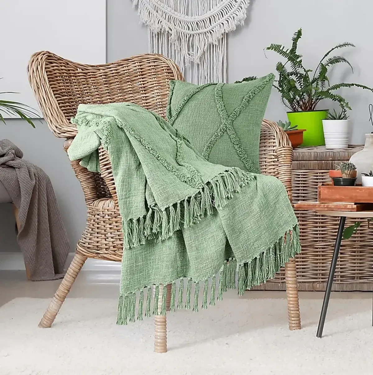 Peachwell Green Throw Blanket