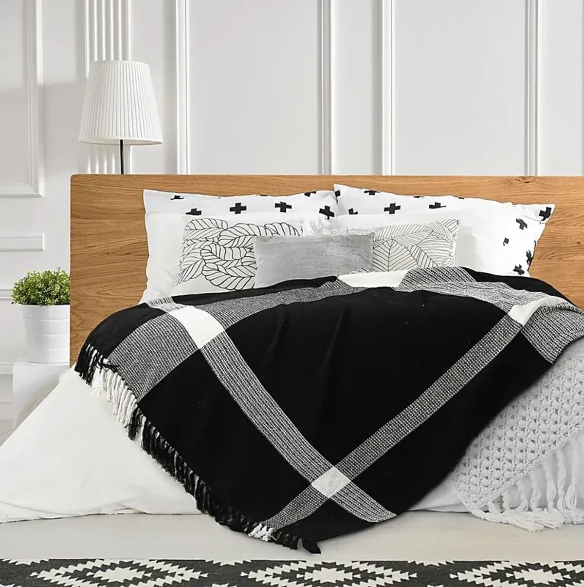 Novajoy Black Throw Blanket