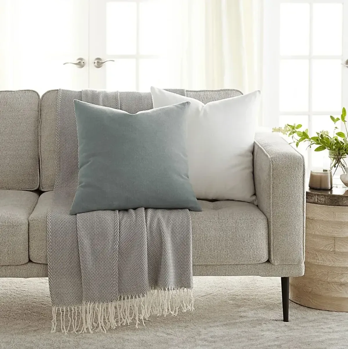 Wolfe Artic/White Accent Pillow Set of 2